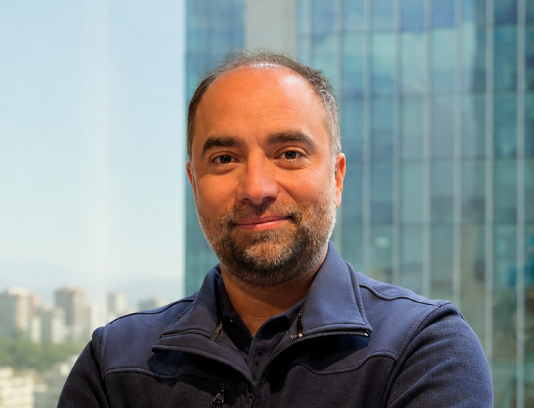 César Larenas