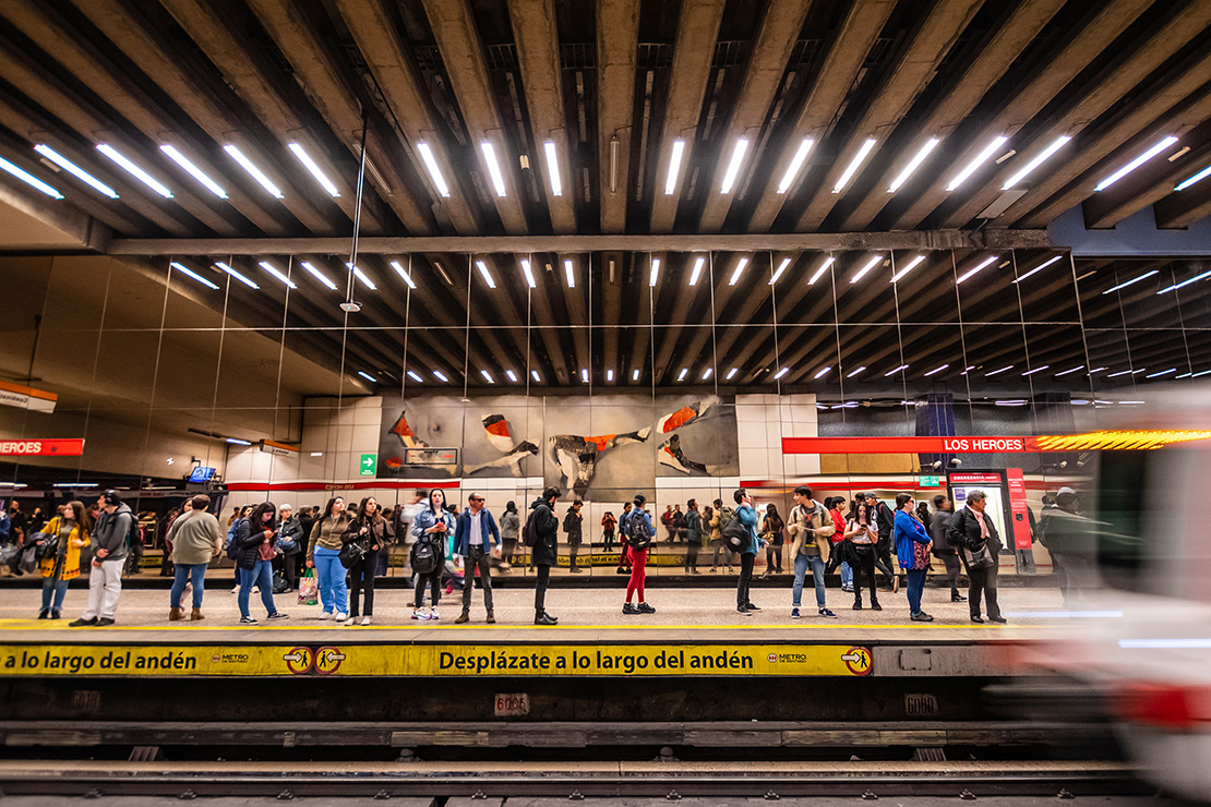 metro los heroes
