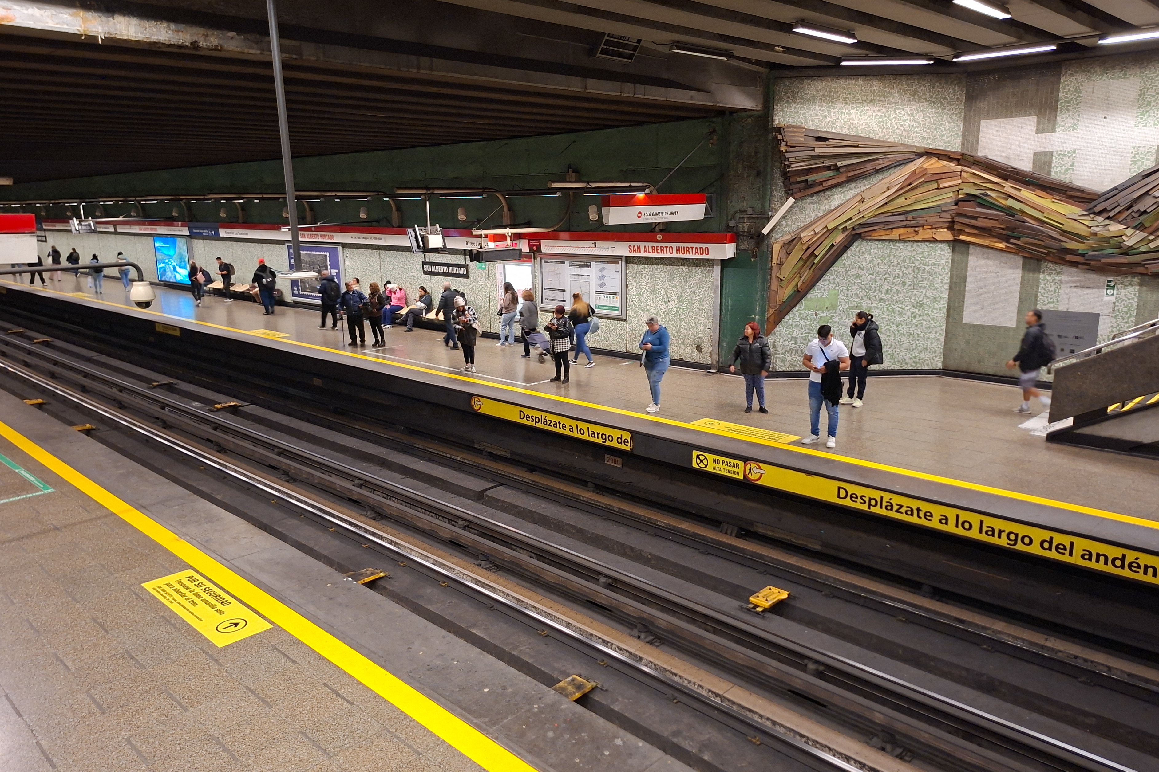 metro san alberto hurtado