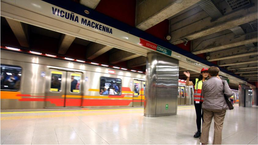 Metro Vicuña Mackenna
